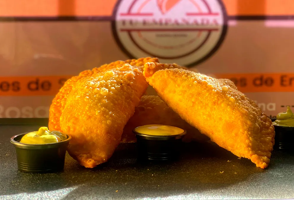 Empanada de Costillas BBQ